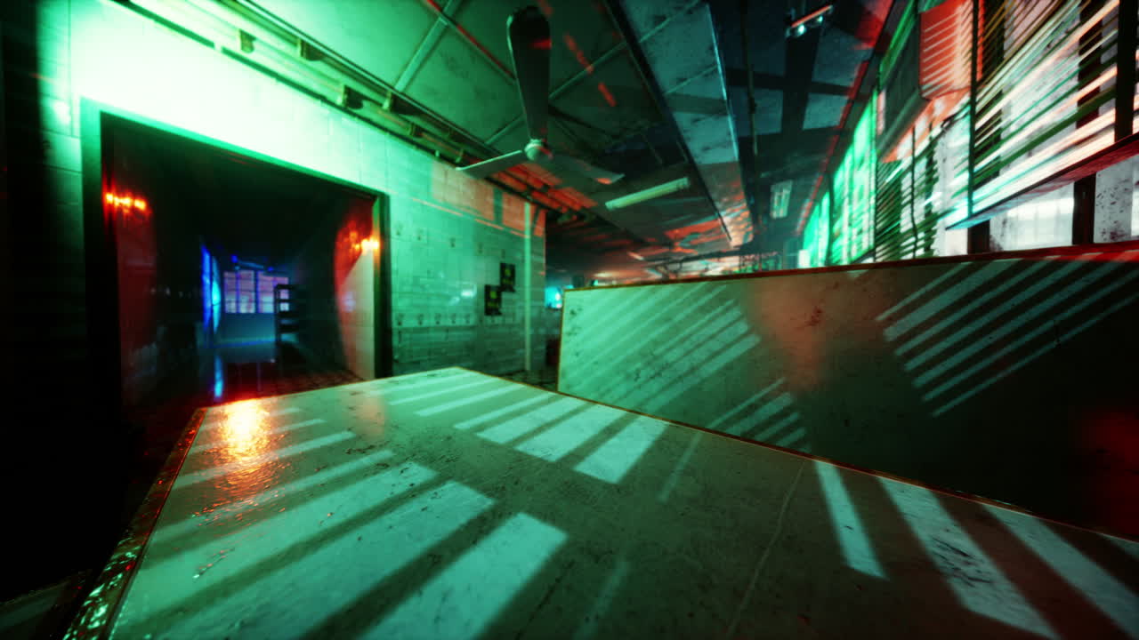 어고 망진창의 버려진 건물 내부