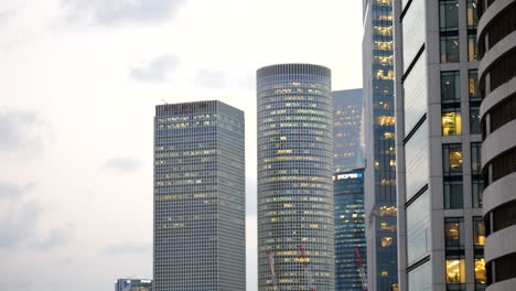 Tall-skyscrapers-in-Tel-Aviv,-Israel