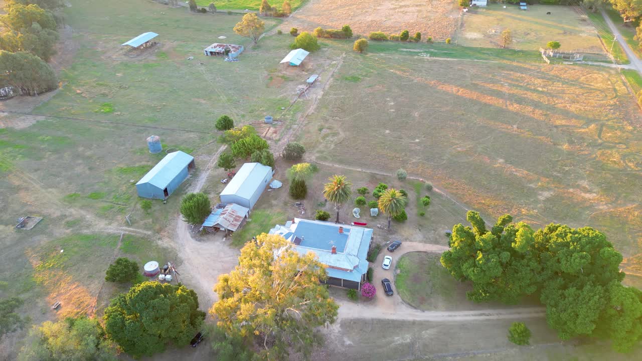 A grand Australian farm house from above