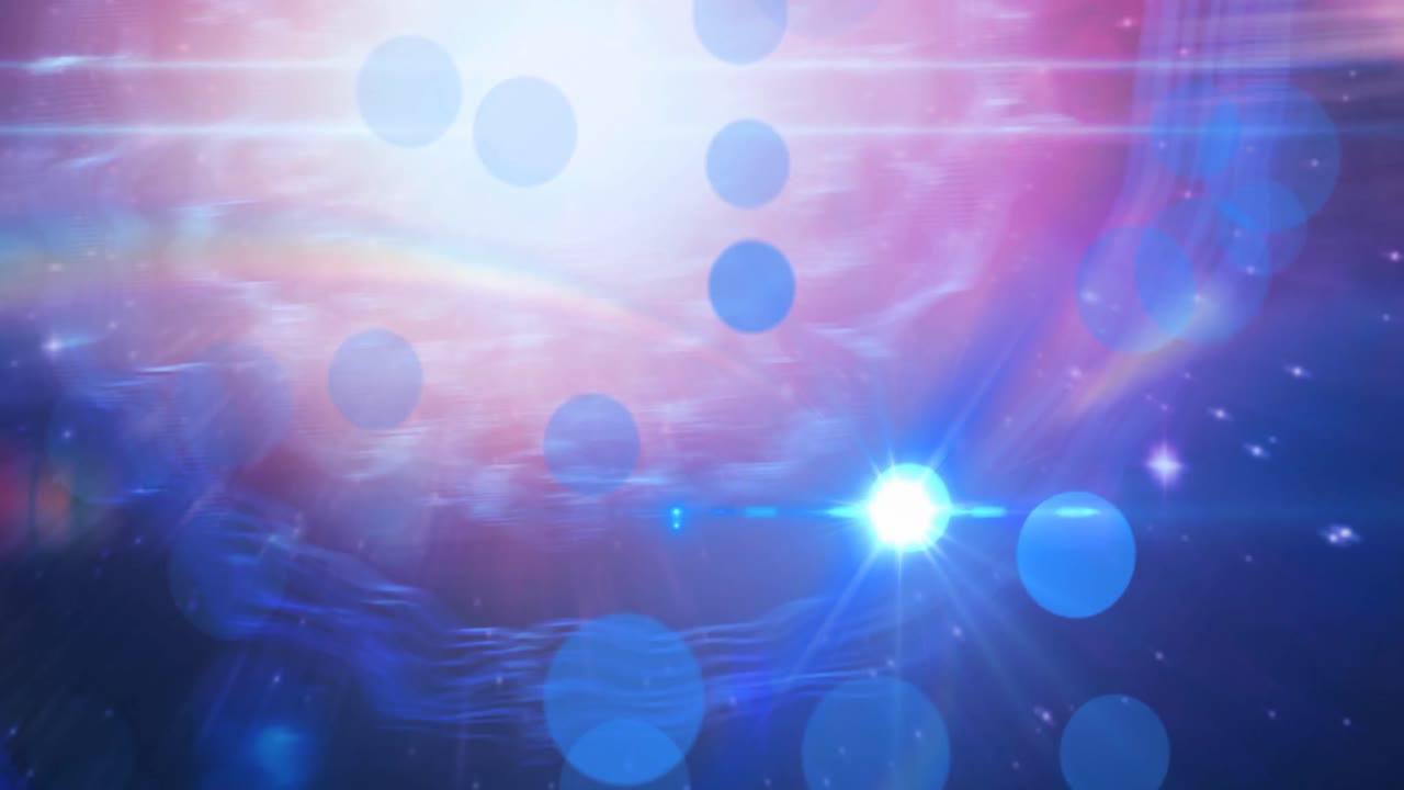 animación de manchas azules en estrellas brillantes en rastros de luz rosada y púrpura en el universo
