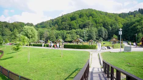 Superb-view-from-the-bridge-of-Noua-Lake-in-Brasov,-Romania