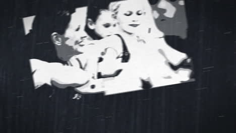 clips cortos del maestro explicando algo en blanco y negro