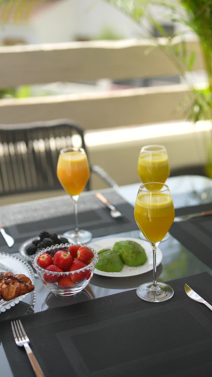 건강한 야외 아침식사