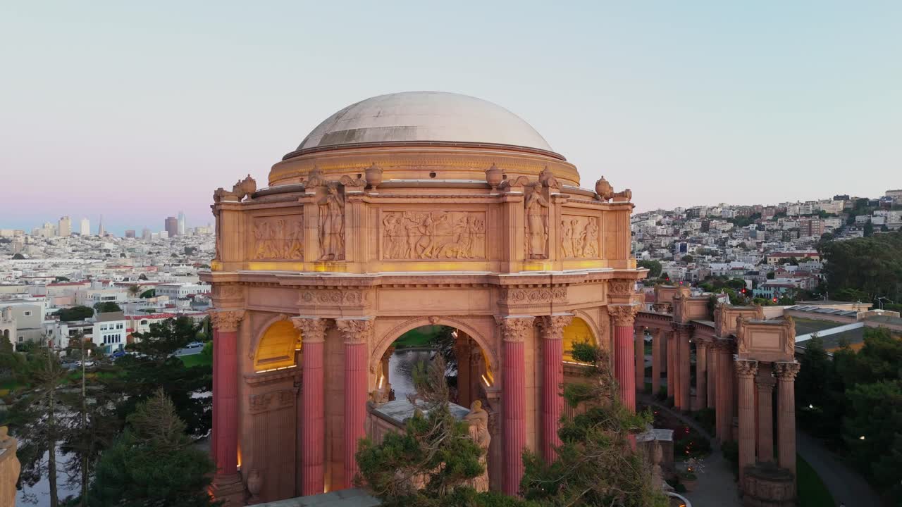The Palace of Fine Arts in San Francisco