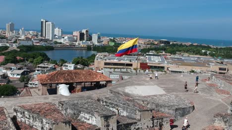 Bandera-Colombiana-Ondeando-En-Cartagena-De-Indias