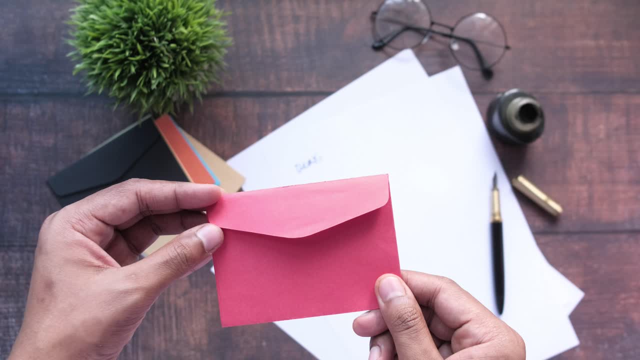 inviare un biglietto di ringraziamento