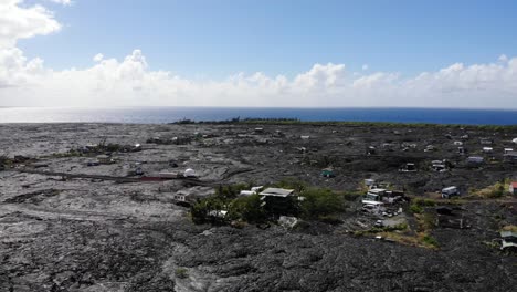 Casas-En-El-Flujo-De-Lava-Enfriada-En-Kalapana-En-La-Isla-De-Hawaii