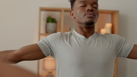 pareja negra, meditación y respiración zen