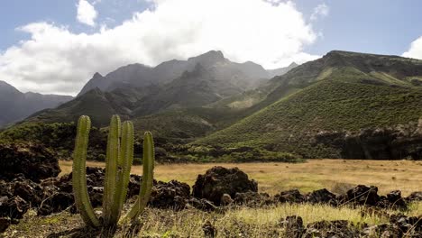 vista a la montaña en gran canaria