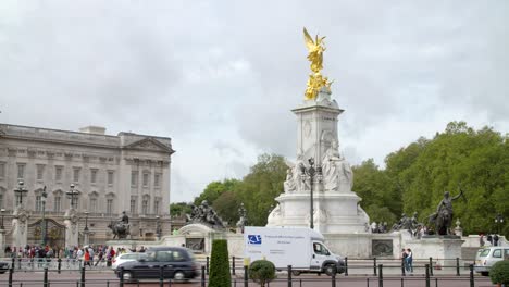 le mémorial de victoria le palais de buckingham