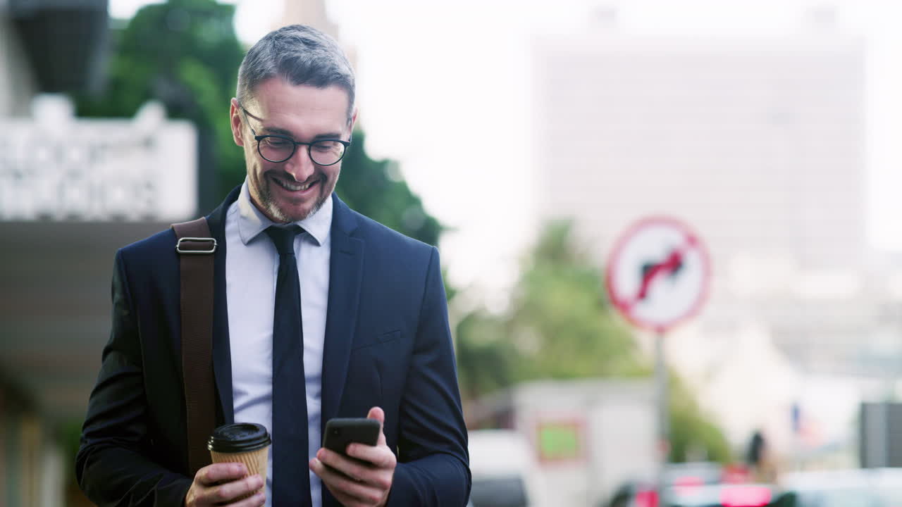 mantenerse conectado con la oficina