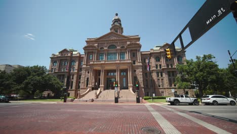 Wide-angle-shot-of-the-Tarrant-County-Courthouse-in-Fort-Worth,-Texas