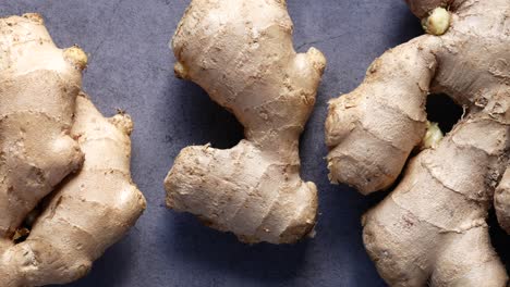 Close-up-of-gingers-on-chopping-board