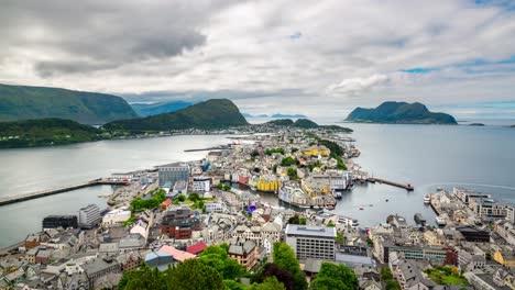 Aksla-En-La-Ciudad-De-Alesund,-Noruega