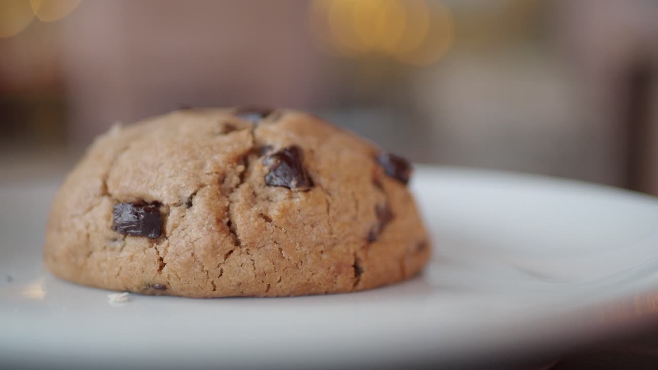 Chocolate Chip Cookie