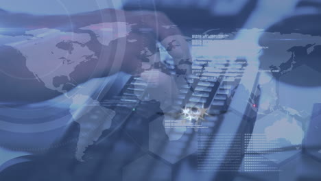 animación del procesamiento de datos y el globo sobre la mujer usando computadora portátil