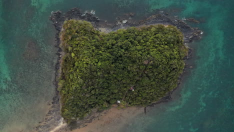 Aerial-top-down-showing-depeldet-Island-near-El-Nido,-Palawan,-Pilippines