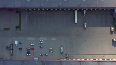 vista aerea del almacen de mercancias