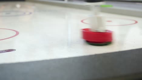 mesa de hockey de aire en acción