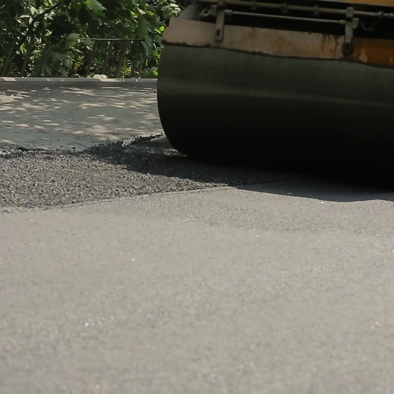 Laying Asphalt Special Equipment