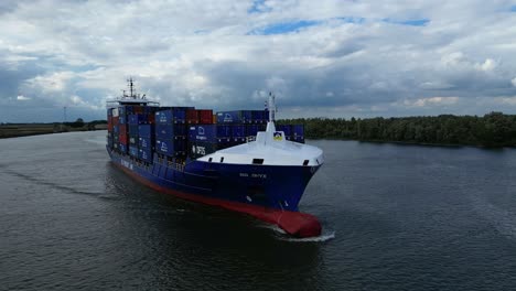 Backwards-tracking-of-container-ship-transporting-goods-on-river-route