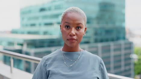 mujer negra, negocios de la ciudad