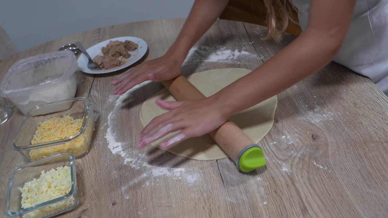 Preparing homemade pizza