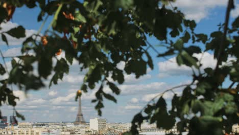 Horizonte-De-Verano-De-París,-La-Torre-Eiffel