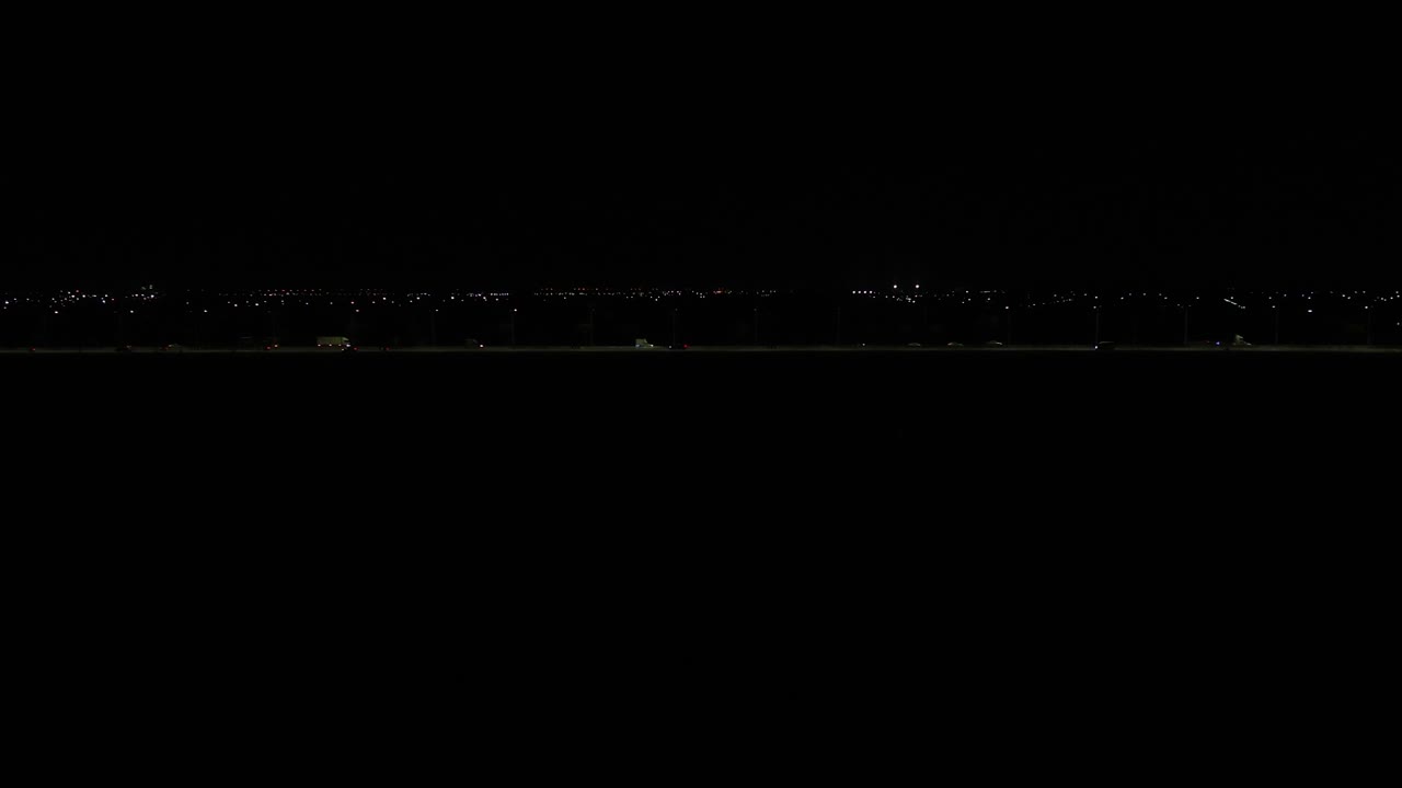 야간 도시 고속도로