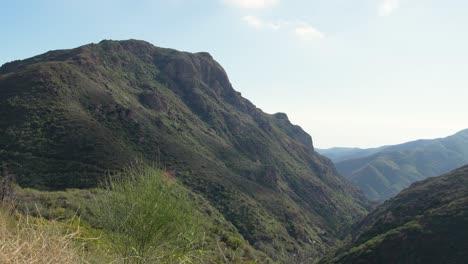 las montañas de topanga canyon en el camino a malibu, california
