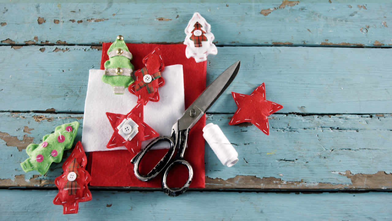 decoración de navidad con tijeras y hilo 4k