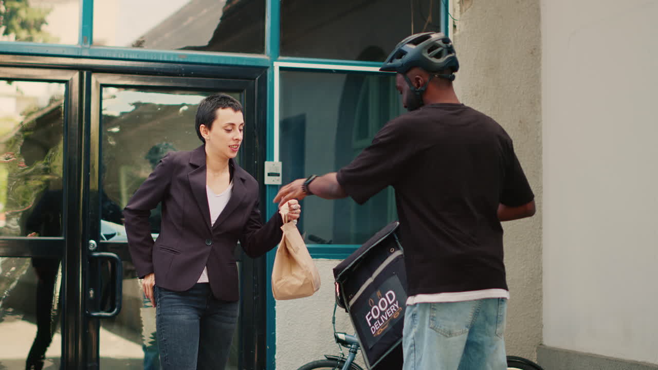 Food delivery by bicycle