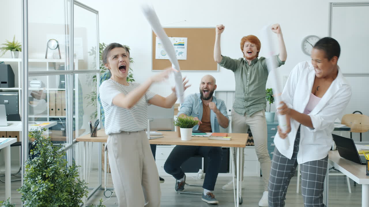 행복한 사무실 팀 축하