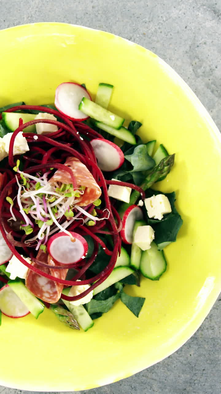 접시 에  ⁇ 러드