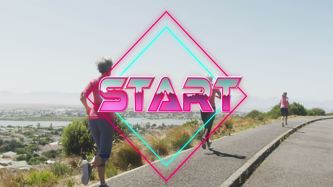 animación del comienzo del texto, en rosa brillante, sobre mujeres corriendo por la playa