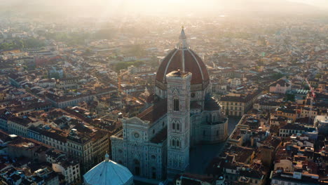 Kathedrale-Der-Heiligen-Maria-Der-Blume-Bei-Sonnenaufgang,-Italien