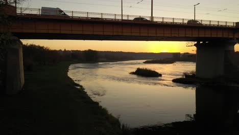 Vista-Aérea-Del-Casco-Antiguo-De-Kaunas-Durante-La-Puesta-De-Sol