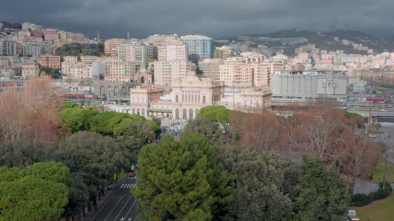 제노아 베르디 광장에 위치한 제노바 브리뇰의 공중 전망