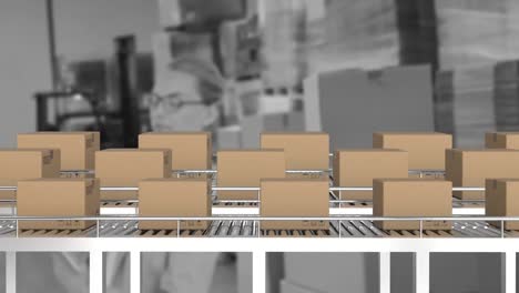 animación de cajas en cinta transportadora sobre mujer caucásica en el almacén.