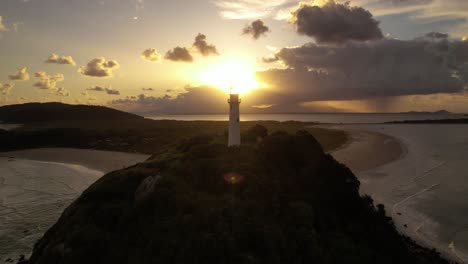 Leuchtturm-Am-Strand-In-Brasilien