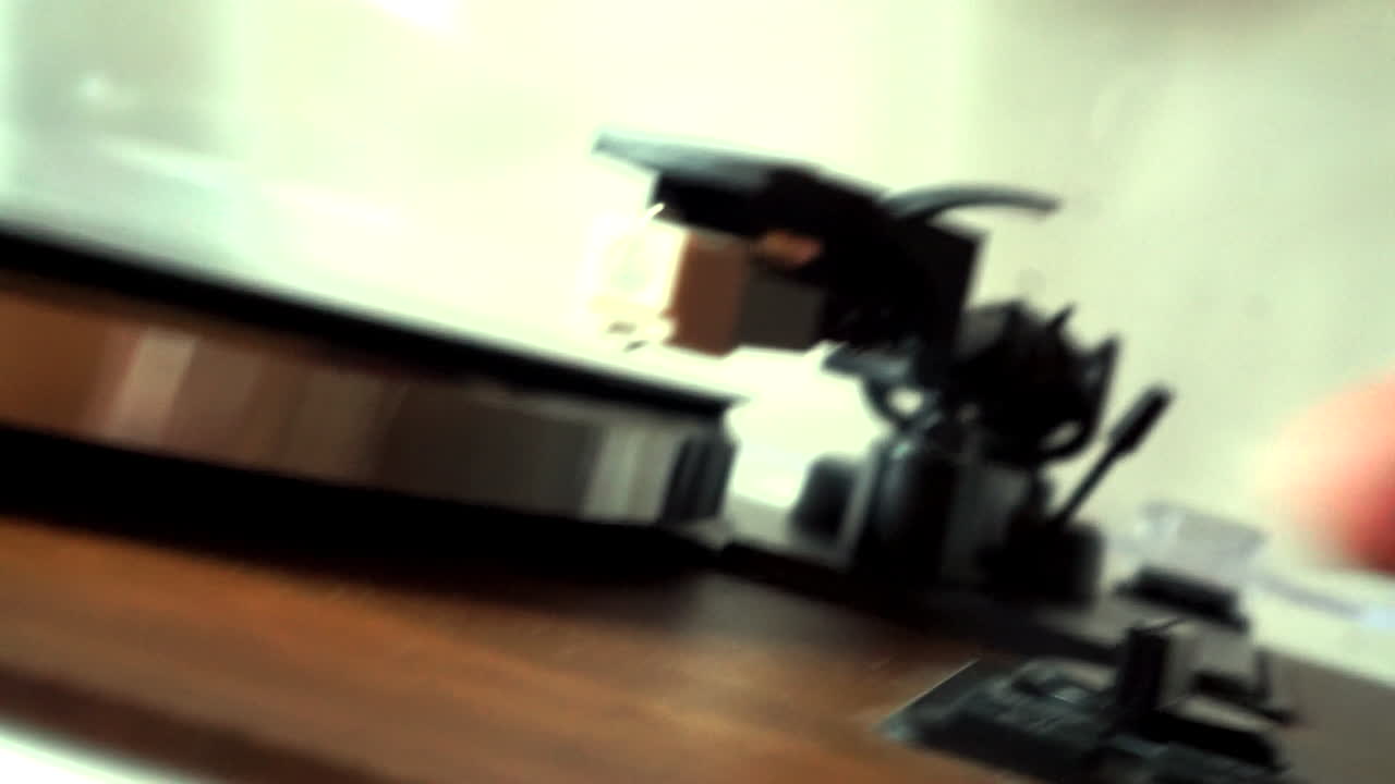 손으로 픽 헤드 바늘 회전 테이블 비닐 레코드