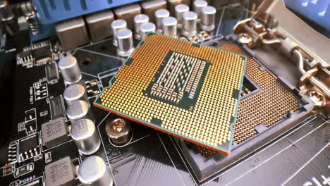 primo piano del processore centrale del chip cpu del computer. concetto di tecnologia informatica moderna.