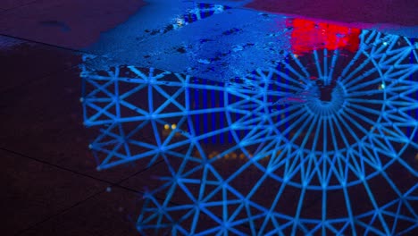 noche iluminada ciudad de changsha famosa rueda de ferris reflejo de agua panorama timelapse 4k china