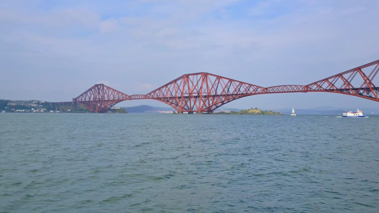 스코틀랜드 에딘버러 에 있는  오버 포트 철도 다리