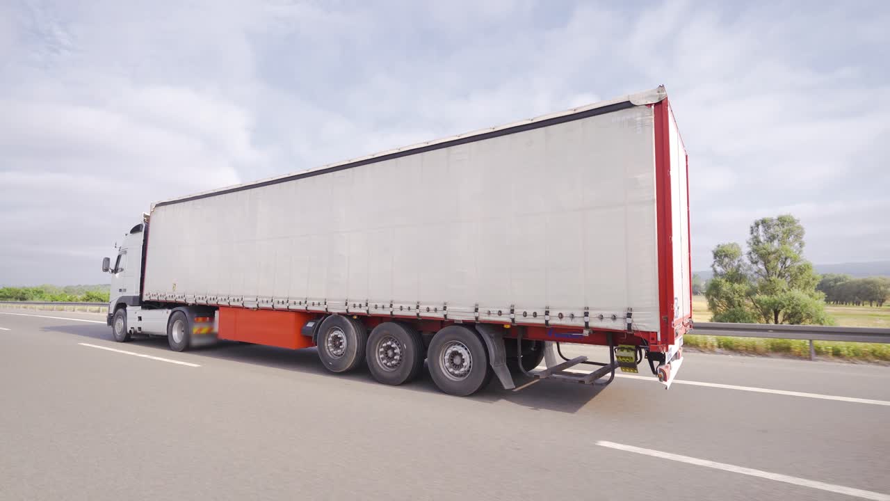 고속도로 물류.