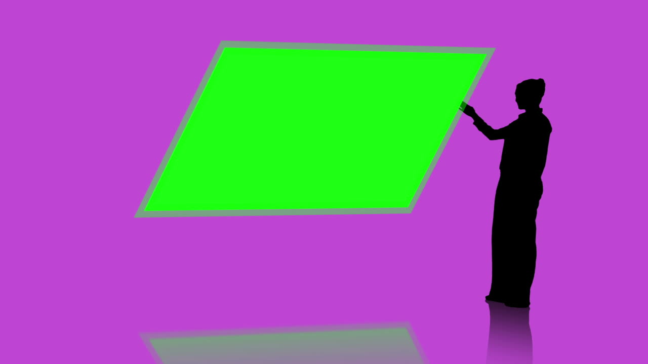 silueta de una mujer de negocios presentando una llave de croma