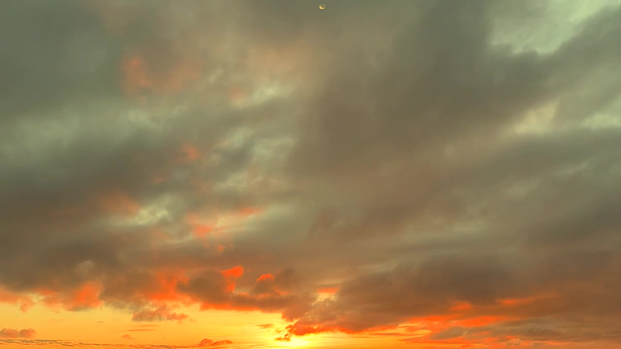 Dramatic Sunset Clouds Moving Across the Sky