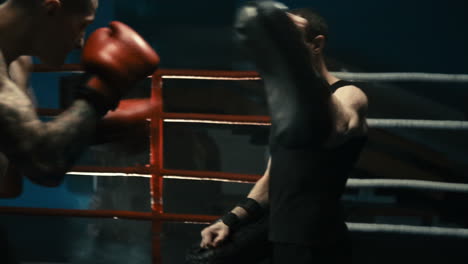 sesión de entrenamiento de boxeo