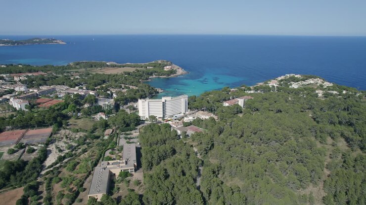 Uma perspectiva aérea da região costeira em Maiorca, Espanha