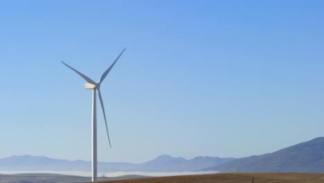 turbina eólica en el parque eólico 4k